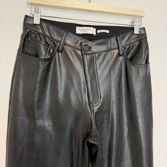 Abercrombie Faux Leather 90s Straight Leg Pants‎ in Black Contemporary Size 29 - Picture 4 of 10